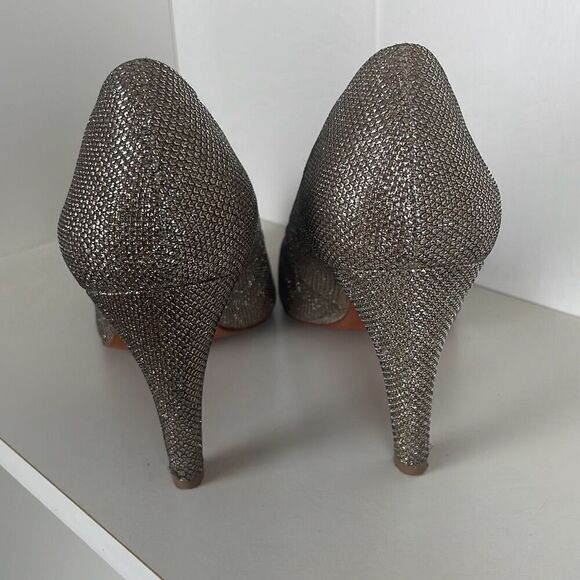 Vince Camuto Kadri Silver Sparkle Fabric Pumps Heels 8.5 - Picture 13 of 13